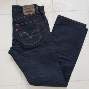 NEW Levis slim straight jeans 32